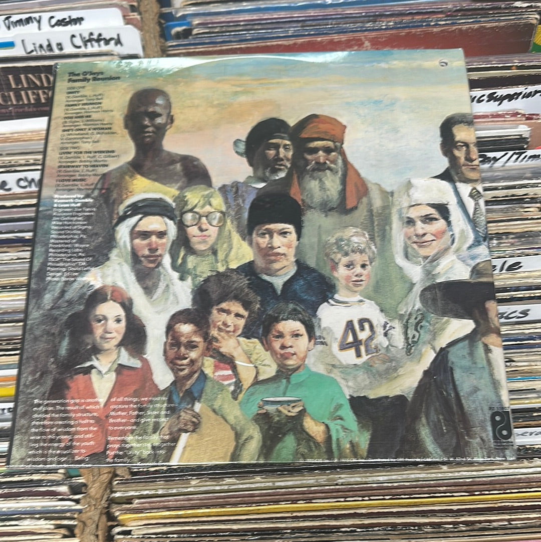 The O'Jays – Family Reunion PZ 33807Vinyl Lp