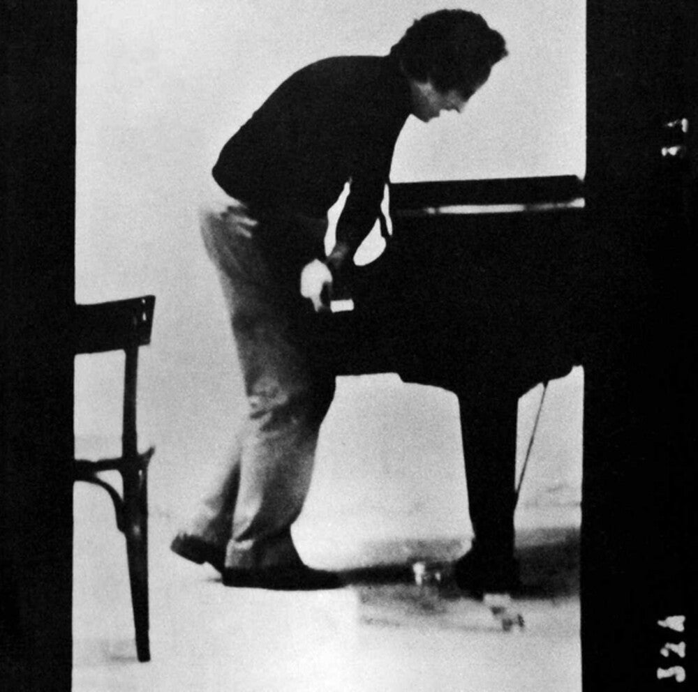 the album cover for Giuseppe Chiari - Il Metodo Per Suonare