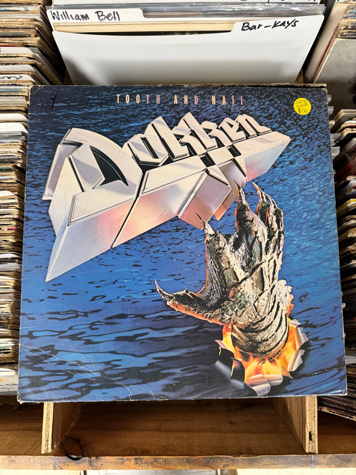 Dokken – Tooth And Nail Vinyl LP 60376-1 VG+/G+