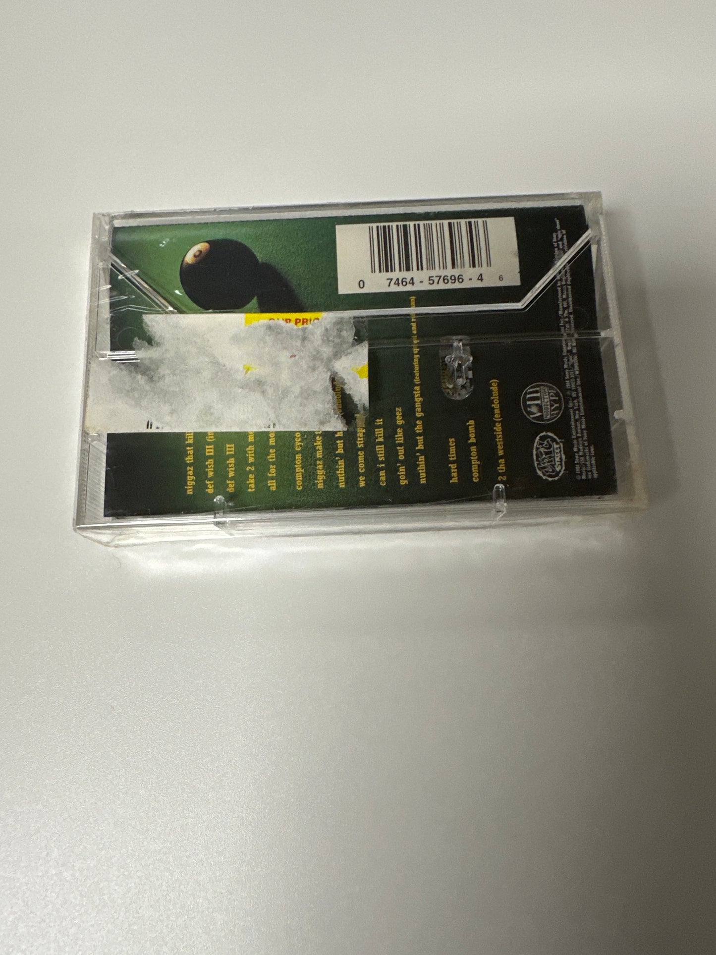 MC Eiht Featuring CMW ‎– We Come Strapped Cassette ET 57696