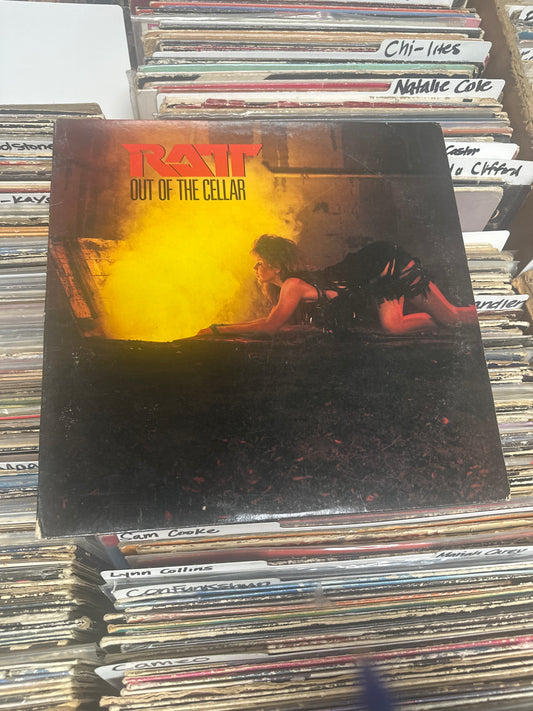 Ratt-Out Of The Cellar Vinyl, LP (SP) Club Edition, CRC VG+/VG+