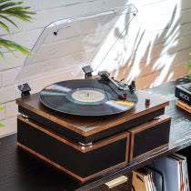 Crosley Riff Record Player With Speakers - Walnut